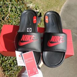 New Nike Victori one Slide Men Size 7