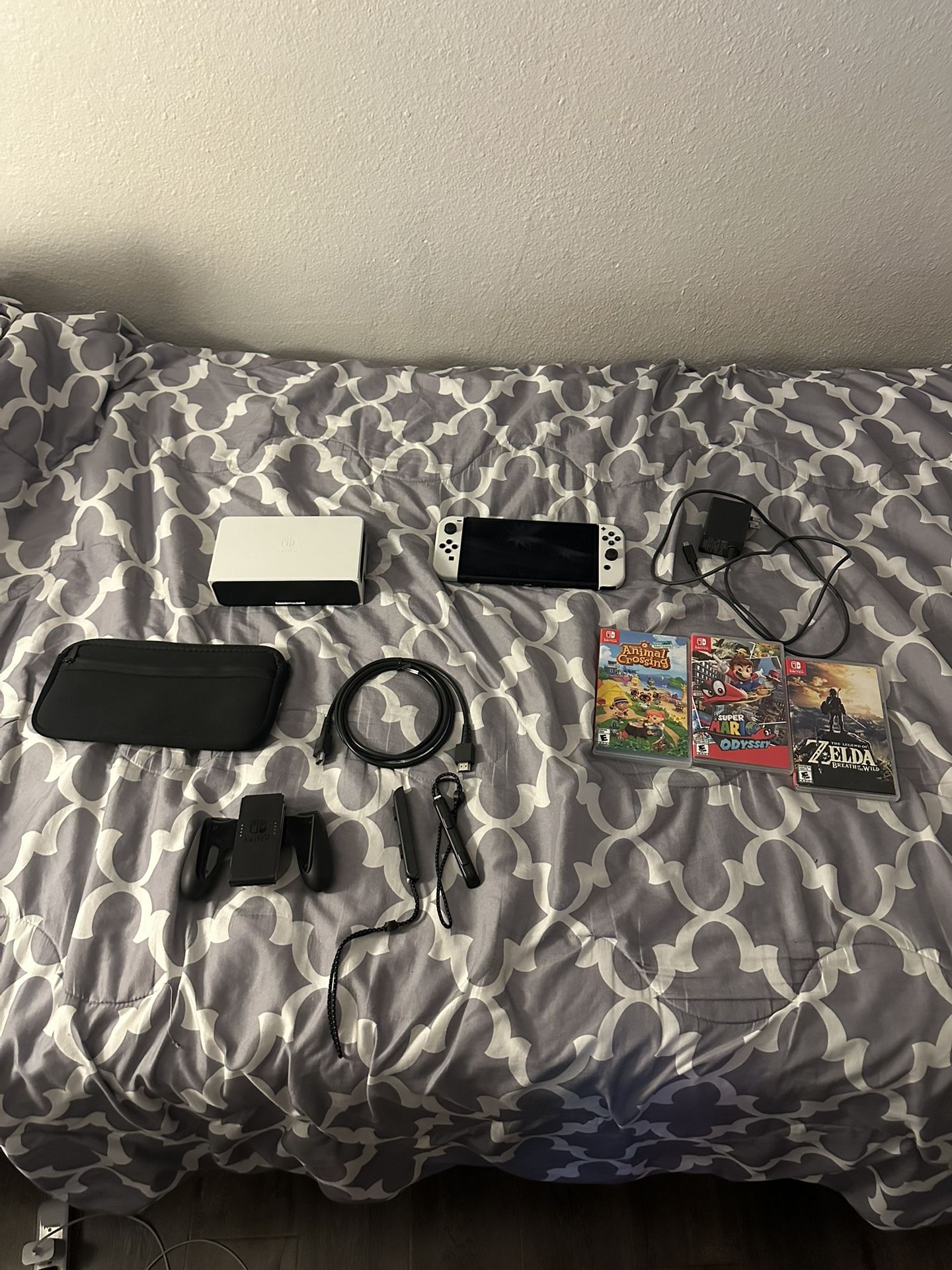 Nintendo Switch 1 OLED version Bundle