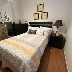 Full Size Bed Set