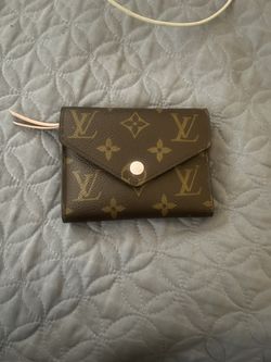 Louis Vuitton Clea Wallet for Sale in Citrus Heights, CA - OfferUp