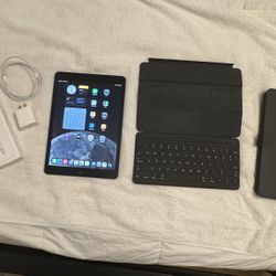 iPad With Accessories 