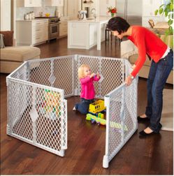 Toddleroo Superyard by North States