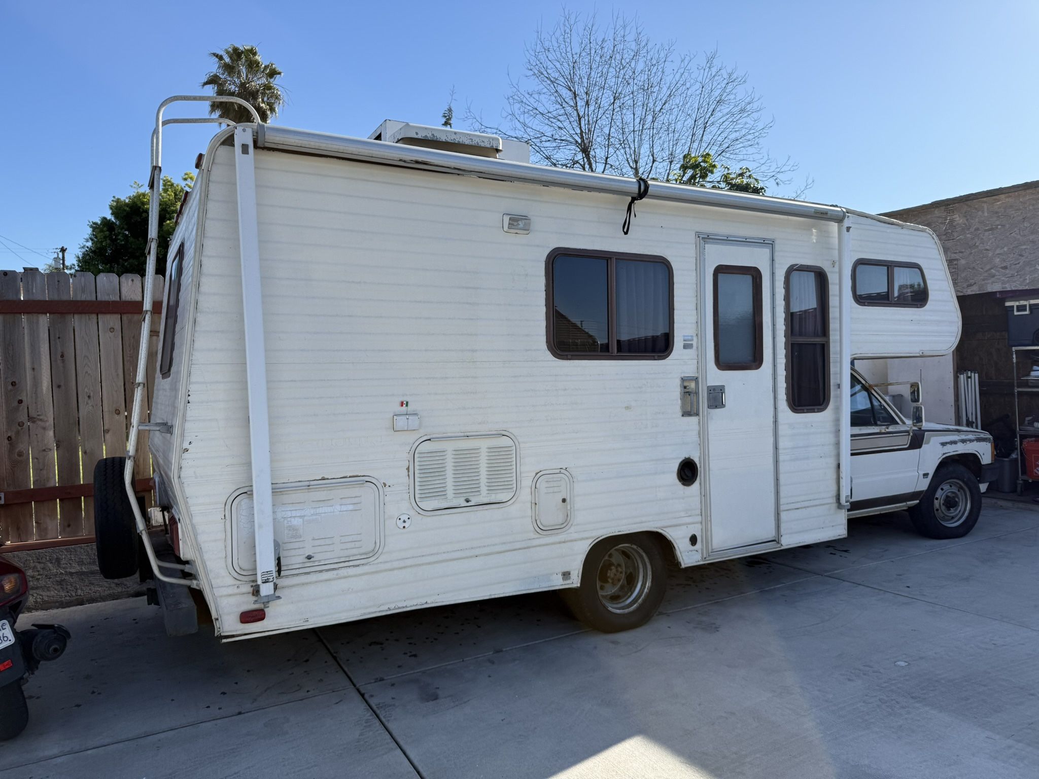 Toyota 87 Motorhome Rv