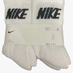 Kids Size 6 Nike Crew Socks