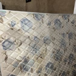Full Size Mattress 
