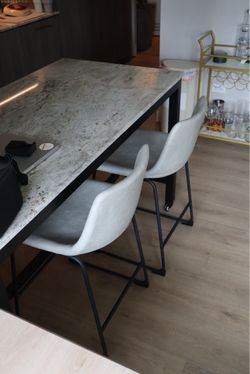 Nice bar stools non-swivel