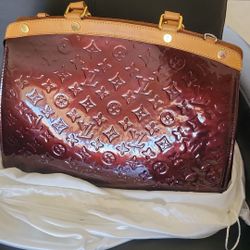 Louis Vuitton Brea Vernis MM Monogram Bag