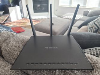 Netgear Nighthawk - AC1900 Smart Wifi Router - 2.4GHz & 5 GHz - Powerful Router for Gaming - Supports DD-WRT Builds
