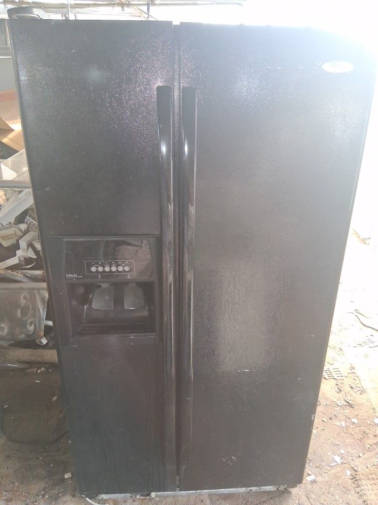 Whirlpool Fridge Apt Size 36 By 69 High Works Ice Maker Not Working 