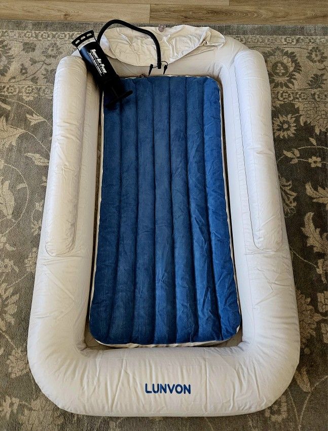 Lunvon Inflatable Toddler Travel Bed with Pump & Carry Bag