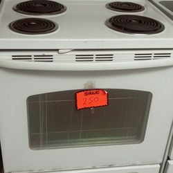 GE ELECTRIC RANGE STOVE OVEN WORK PERFECT INCLUDING 90 DAYS WARRANTY SMALL FEE DELIVERY INSTALL 