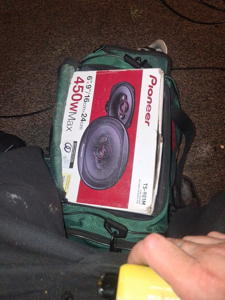 Pioneer 6 By 9 Speakers