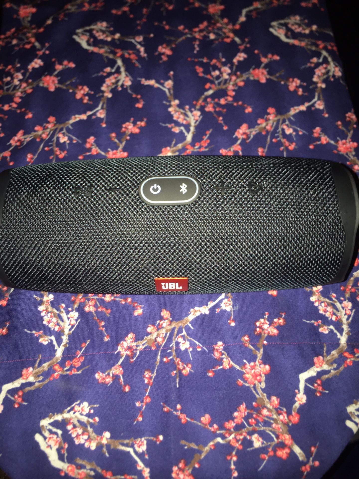 JBL Charge 4 Speaker