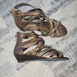 New sandals Size 8