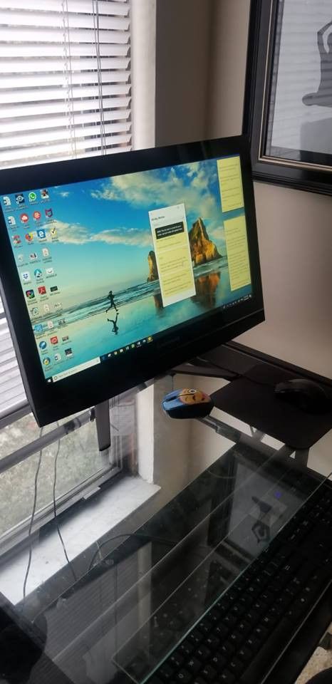 22 inch All in One Touch Screen Desktop Computer w/keyboard & Mouse.