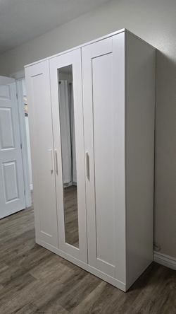 IKEA BRIMNES White 3-Door Wardrobe Closet with Mirror – Excellent Condition