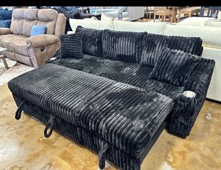 New pullout sectional with free delivery, Pay on arrival