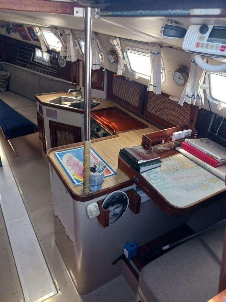 1984 Lanser 36
