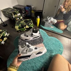 Jordan 4 retro "Military Black"