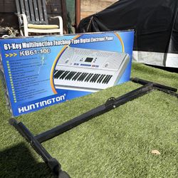  Huntington KB61-100 61-Key Digital Keyboard w/ Stand