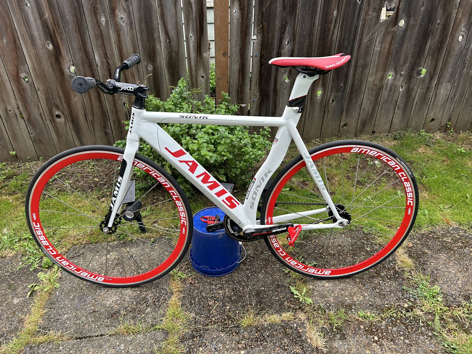 Fixed gear bikes size 56
