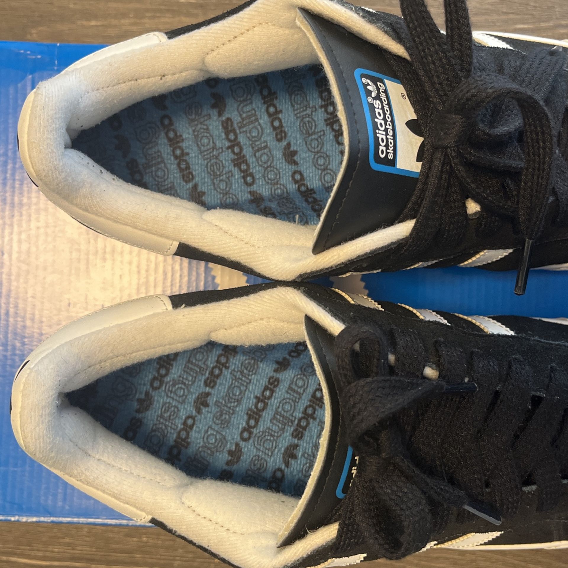 Adidas Skateboarding Campus Vulc Black/White Size 8 1/2 for Sale in West  Hollywood, CA - OfferUp