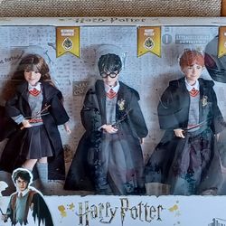 Harry Potter 5 Figure Collector Box, New