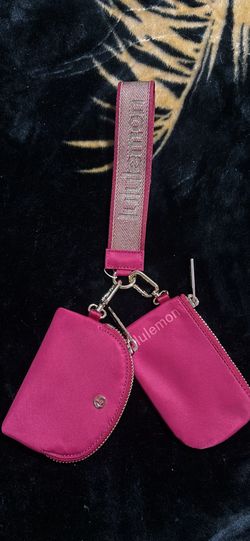 lululemon dual pouch wristlet New 35$ OBO