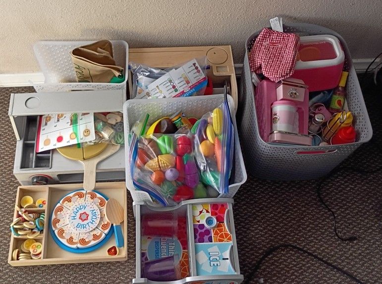 Pretend Kitchen Play