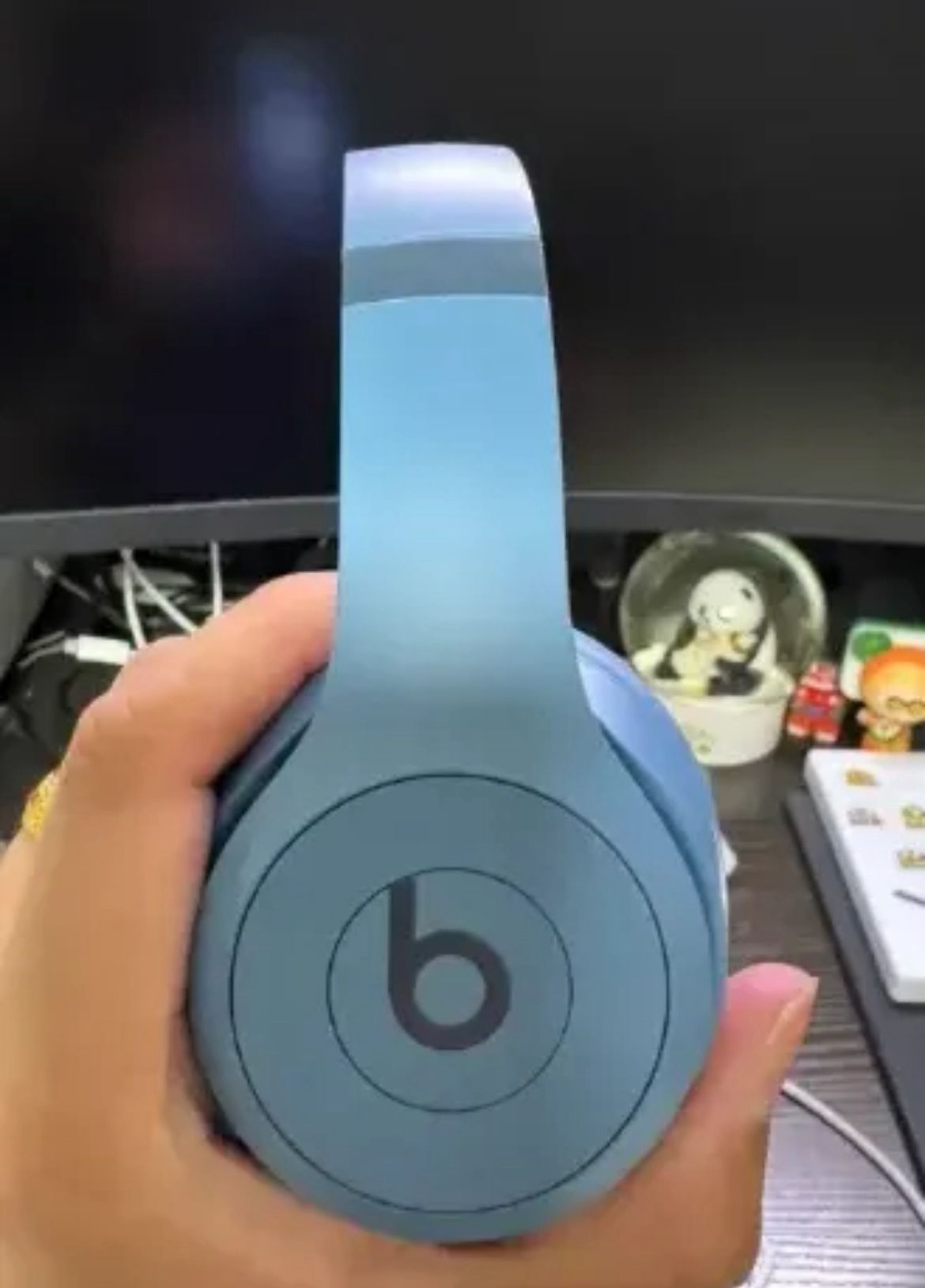 Beats solo 4