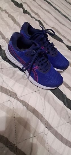 Woman shoes