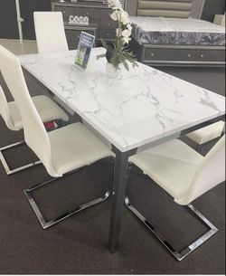 Dining Set with 4 chairs