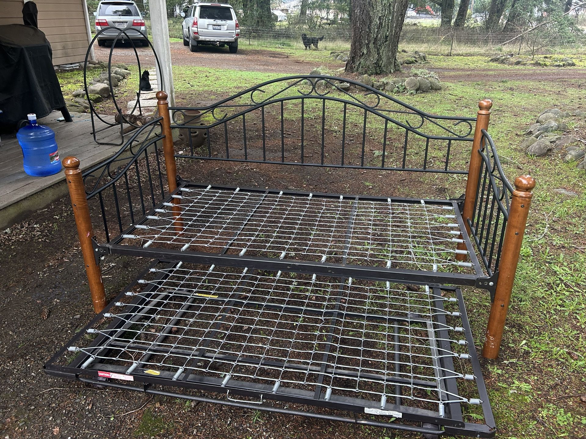 Free Trundle bed with Pullout Frame