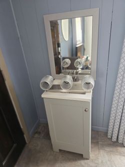 19 in Vanity with light fixture
