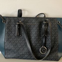 Authentic Michael Kors Handbag