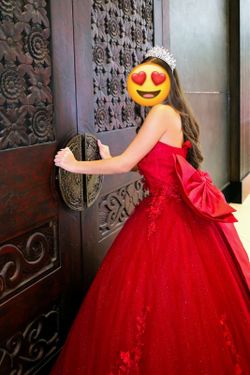 4 Gorgeous Formal Dresses for Sale! 👗✨
