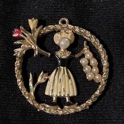 Antique Gold Pendant