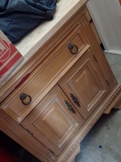 Nightstands(2)
