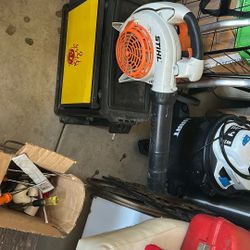 Having A Estate Sale Tuesday 10/21/25