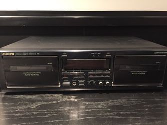 Onkyo cassettes player