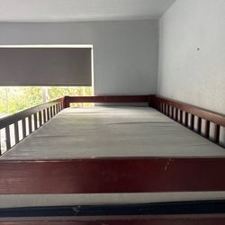 Twin Matress (Had 1 Year)