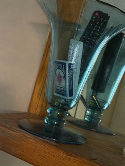 Pictures, decor, and vases