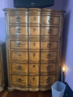 Thomasville hills of Tuscany Dresser