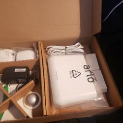 Arlo Cameras By NETGEAR