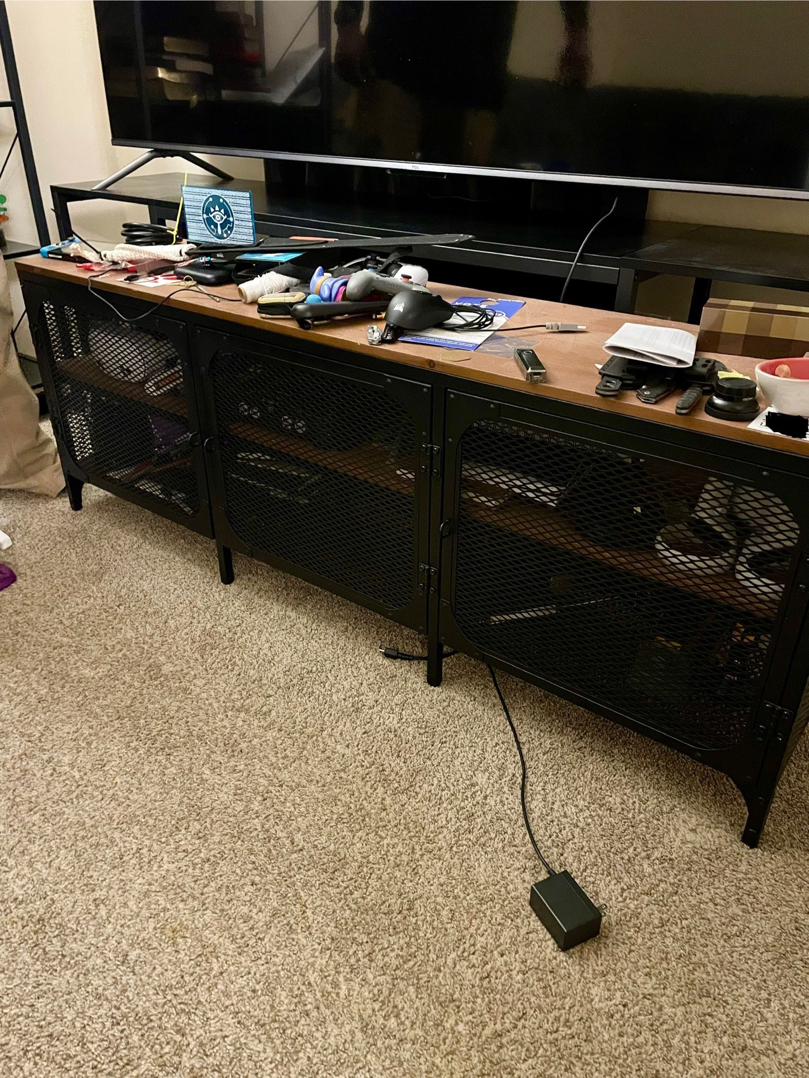 Entertainment center