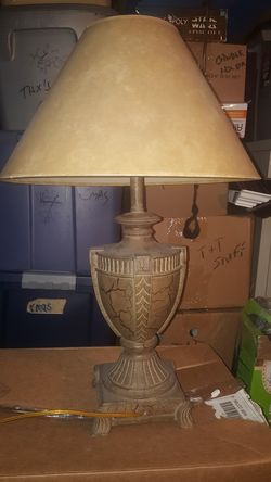 Vintage lamp $5