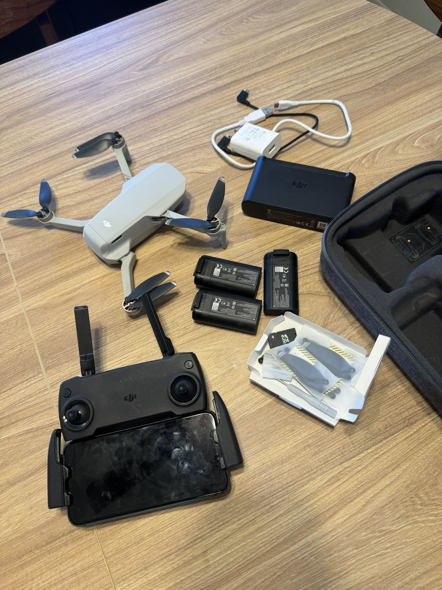 Trade for: DJI Mavic mini Fly more Combo. Excellent condition