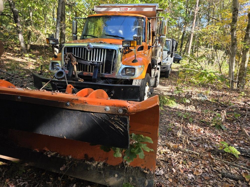 2007 International 7400