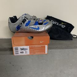 Nike Cycling Shoes - Size 40 (Road Bike)