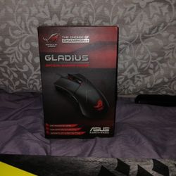 Gladius gaming mouse and mouse pad